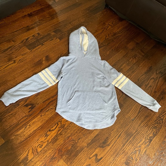 Sweater | Derek Heart womens size small sweater - Picture 2 of 4